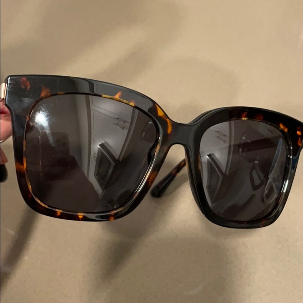 Sunglasses - image 5